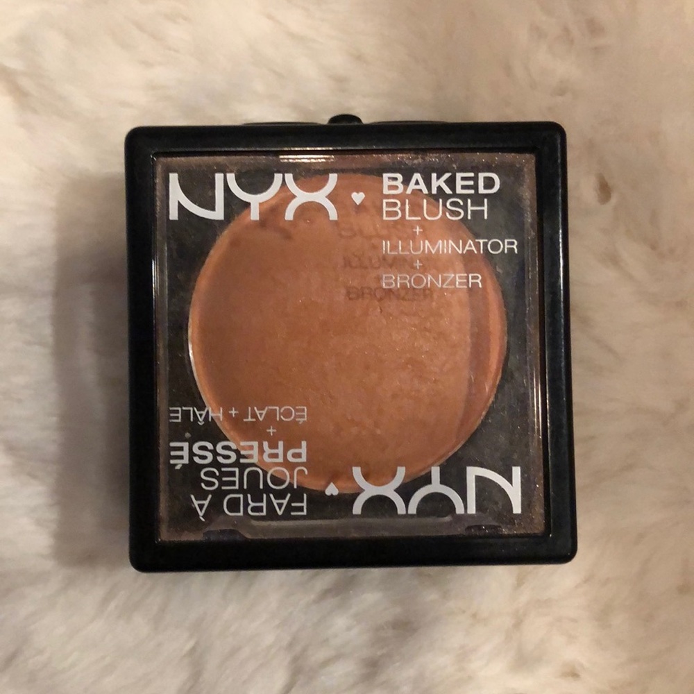 NYX BLUSH ILLUMINATOR AND BRONZER